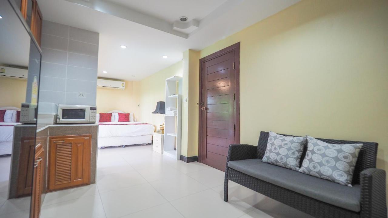 Joy House Jomtien Beach Extérieur photo