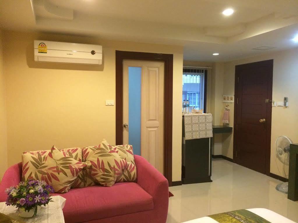 Joy House Jomtien Beach Extérieur photo