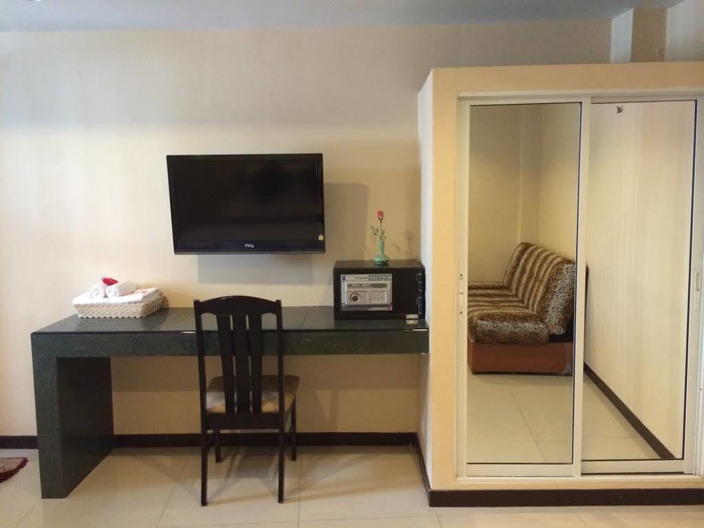 Joy House Jomtien Beach Extérieur photo