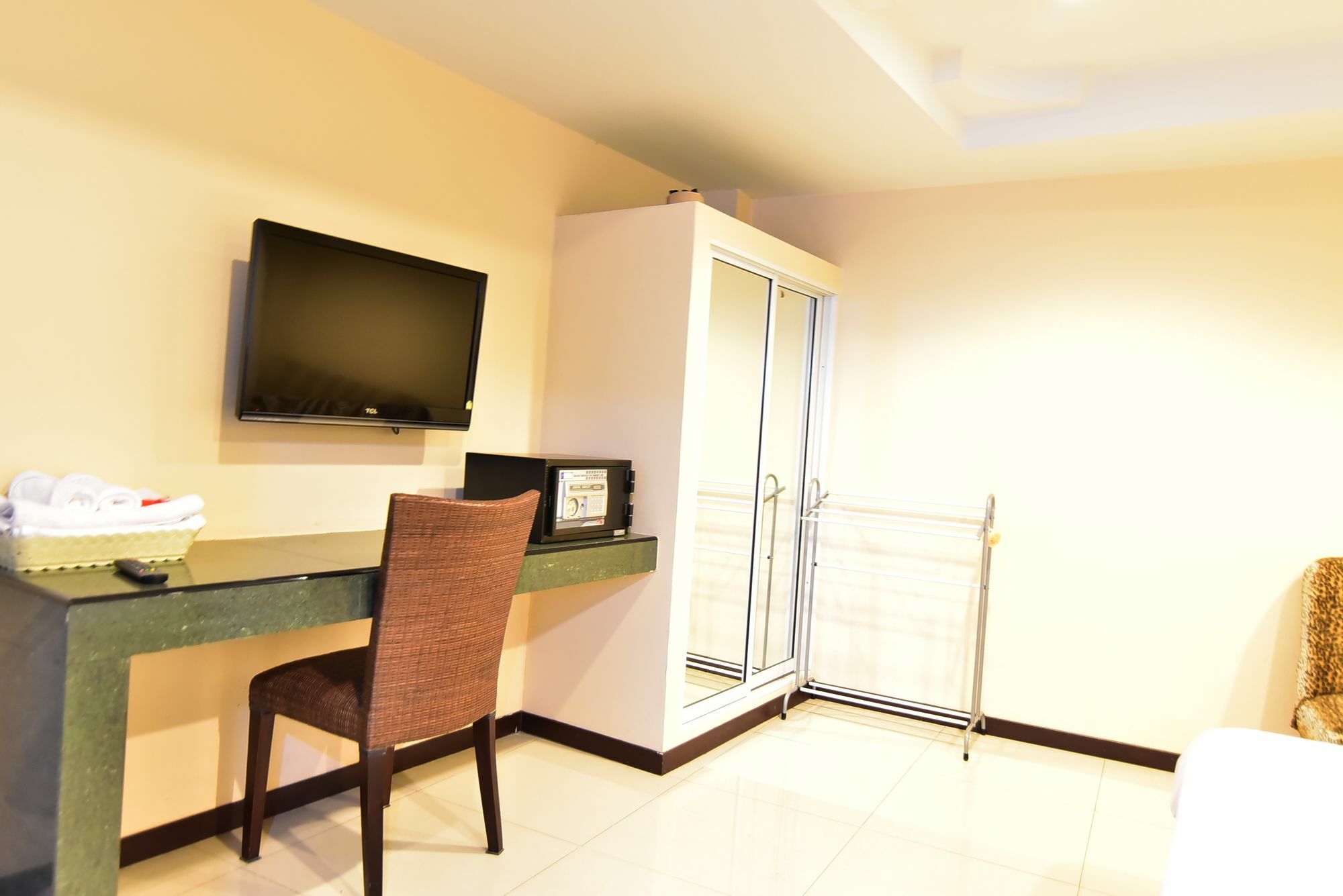 Joy House Jomtien Beach Extérieur photo